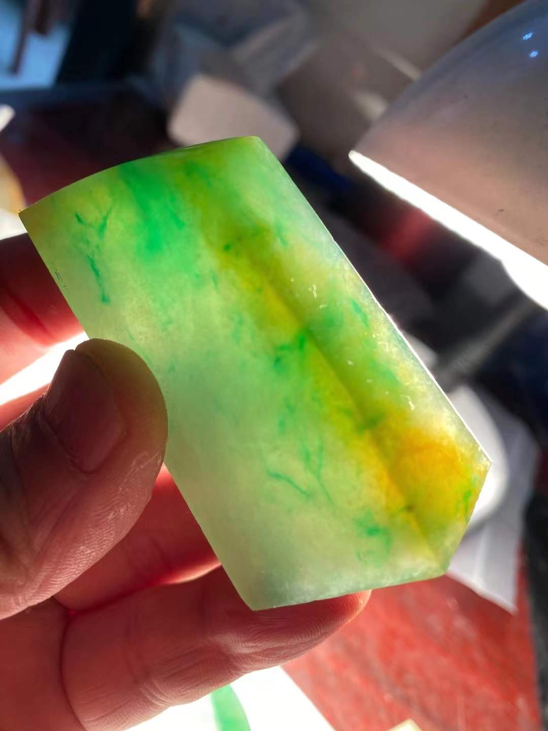 空气刘海 好久不见了这款大马坎飘绿丝的多彩了,这样的颜色就是一见眼前就明亮的感觉