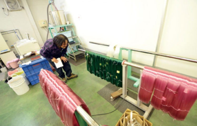 1分钟了解尼龙线10个制造工艺,挤出、成型、拉伸、涂料、线轴