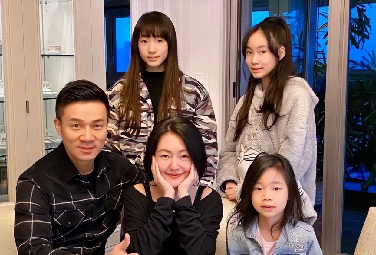 小S|曝许雅钧欲接私生子回家，小S心情不好深夜买醉，或将净身出户