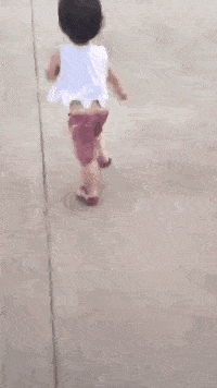 “网恋奔现到底有多可怕？原来童话里都是骗人的...