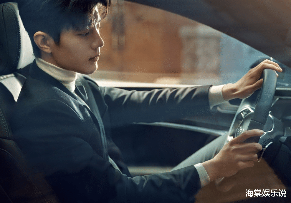 羽生结弦|恭喜！肖战喜提高奢跑车代言，首席巨星大片养眼，星光璀璨太拉风