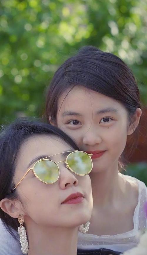 黄磊|黄磊女儿要出道？黄多多与胡歌合作，网友：早看出来了