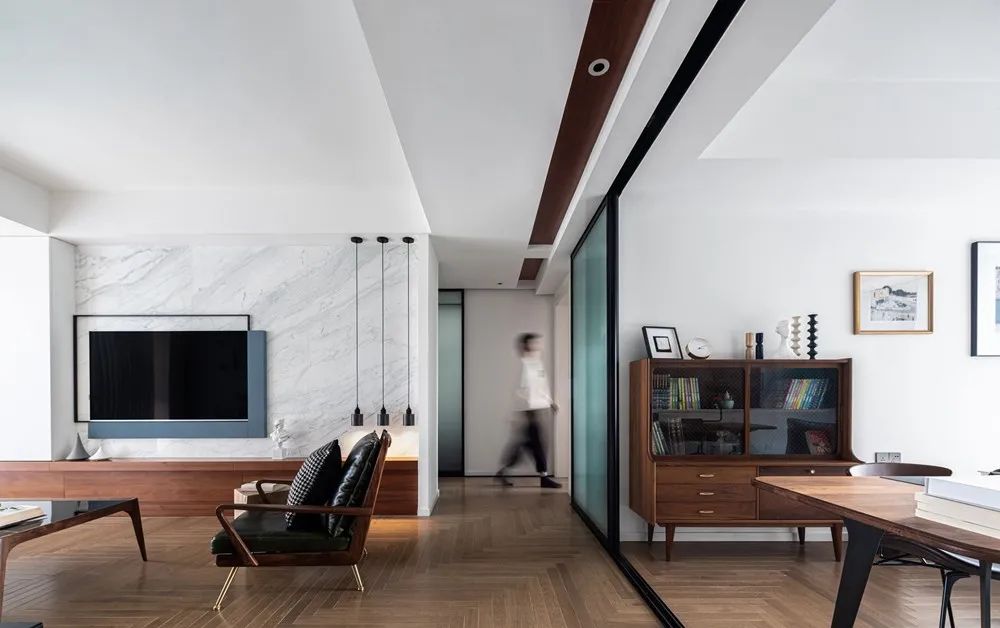 把自然光引进屋里：通透显大的光影之家，邻居满眼羡慕！