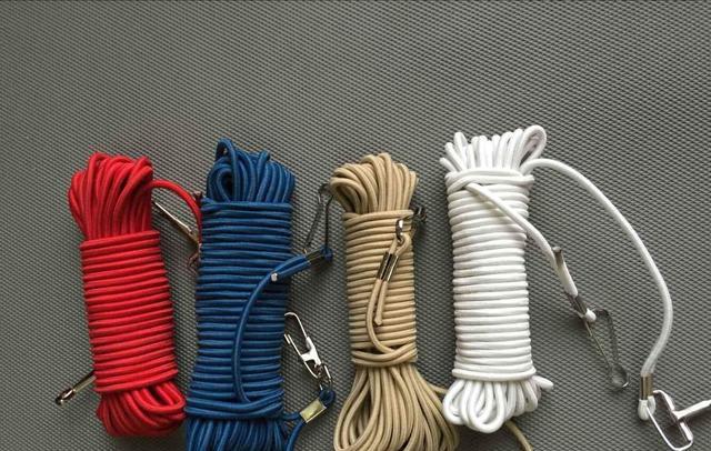 重庆|大鱼把竿拖下水后，重庆男子下水捞鱼竿，老乡：看着他沉下去了