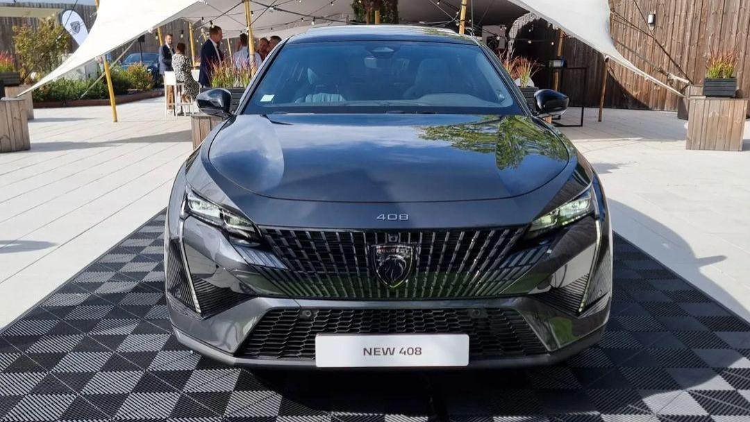 凤姐|进口林志玲，国产罗玉凤？进口版“标致408”多图实拍，颜值太高