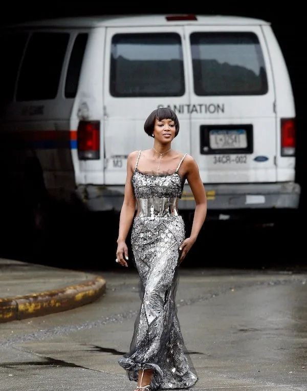 超模|她曾被中国模特抢走亿万富豪男友,如今年过50惊艳了所有人……