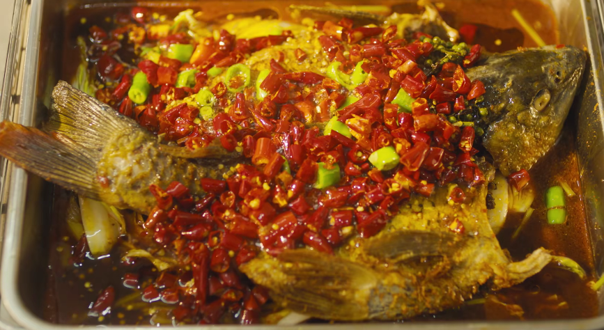 浙江卫视|黄金档首播，仅2集就拉高收视天花板，浙江卫视终于抽到王炸剧了