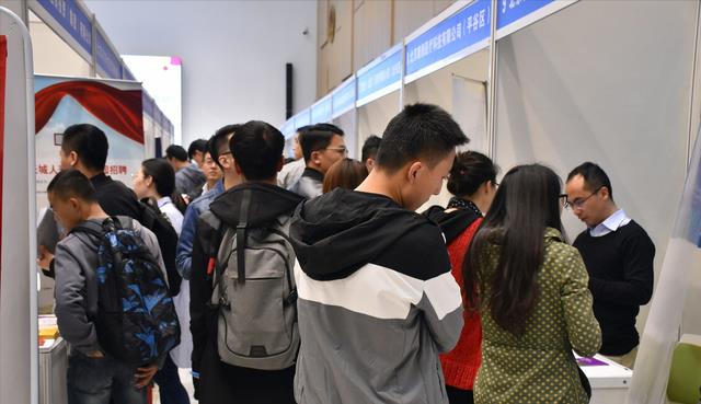 大学生|百度2023届校招正式启动,140+细分岗位可选,满足条件即可报名