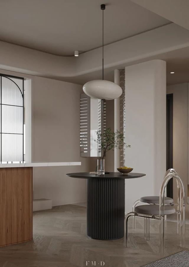 150顶复式,上下2层,装修成现代极简风,比住大平层还快乐!