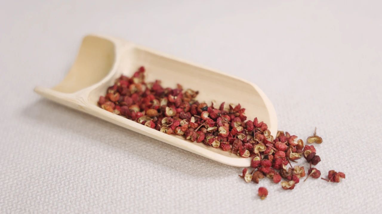 月经不调|牙疼时应该如何缓解?医生:要分情况,不建议用生姜和花椒止痛