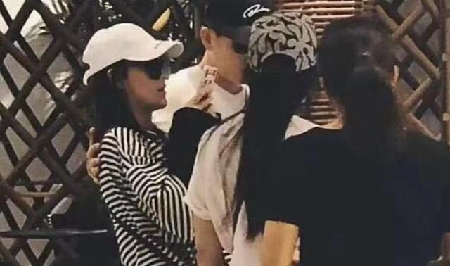 张馨予|张馨予何捷前2年出门巧遇照曝光，两人深更半夜喝着红葡萄酒