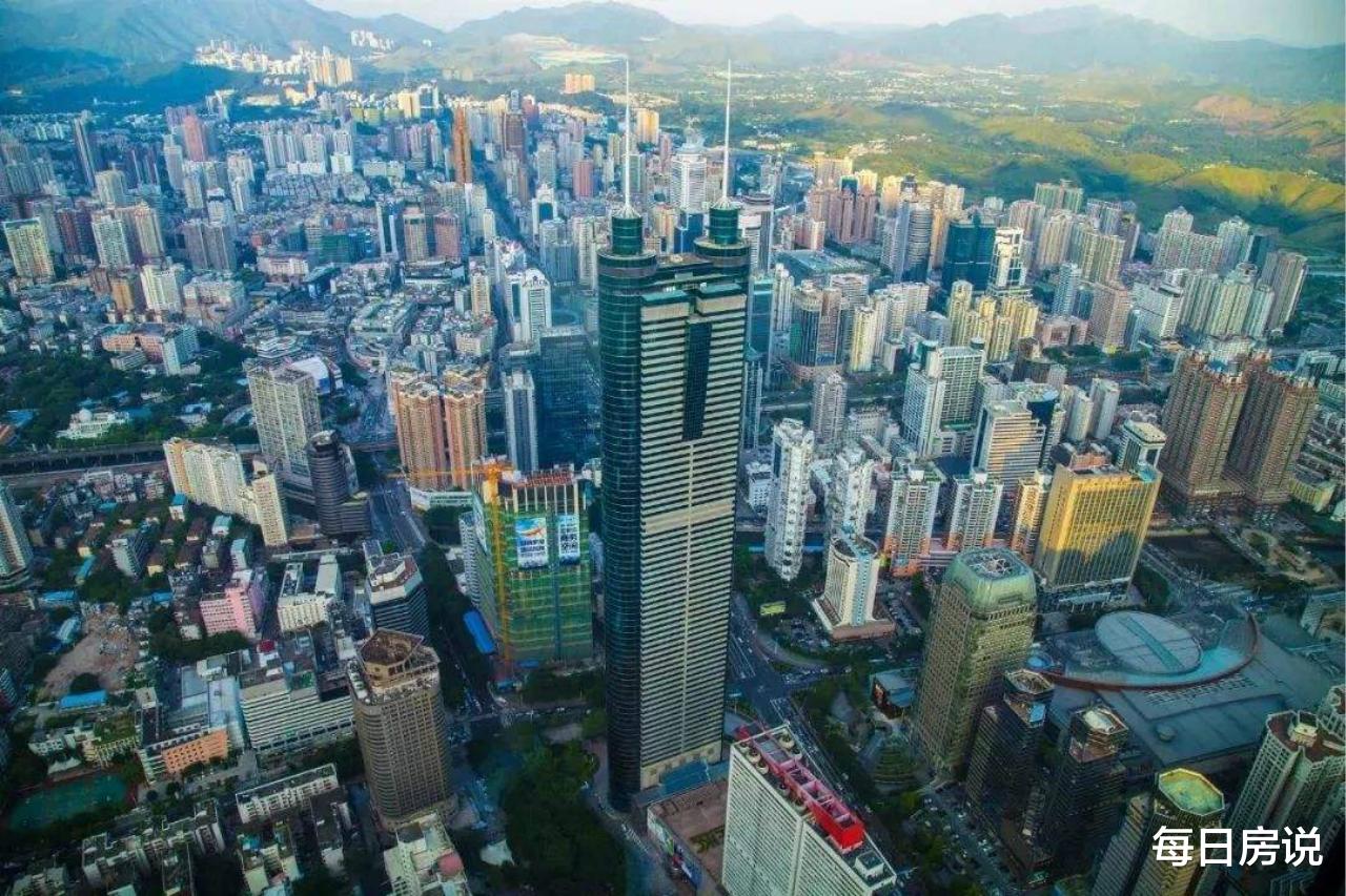 楼市|“买房”还是“卖房”?6月楼市迎好消息!曹德旺给出4字建议