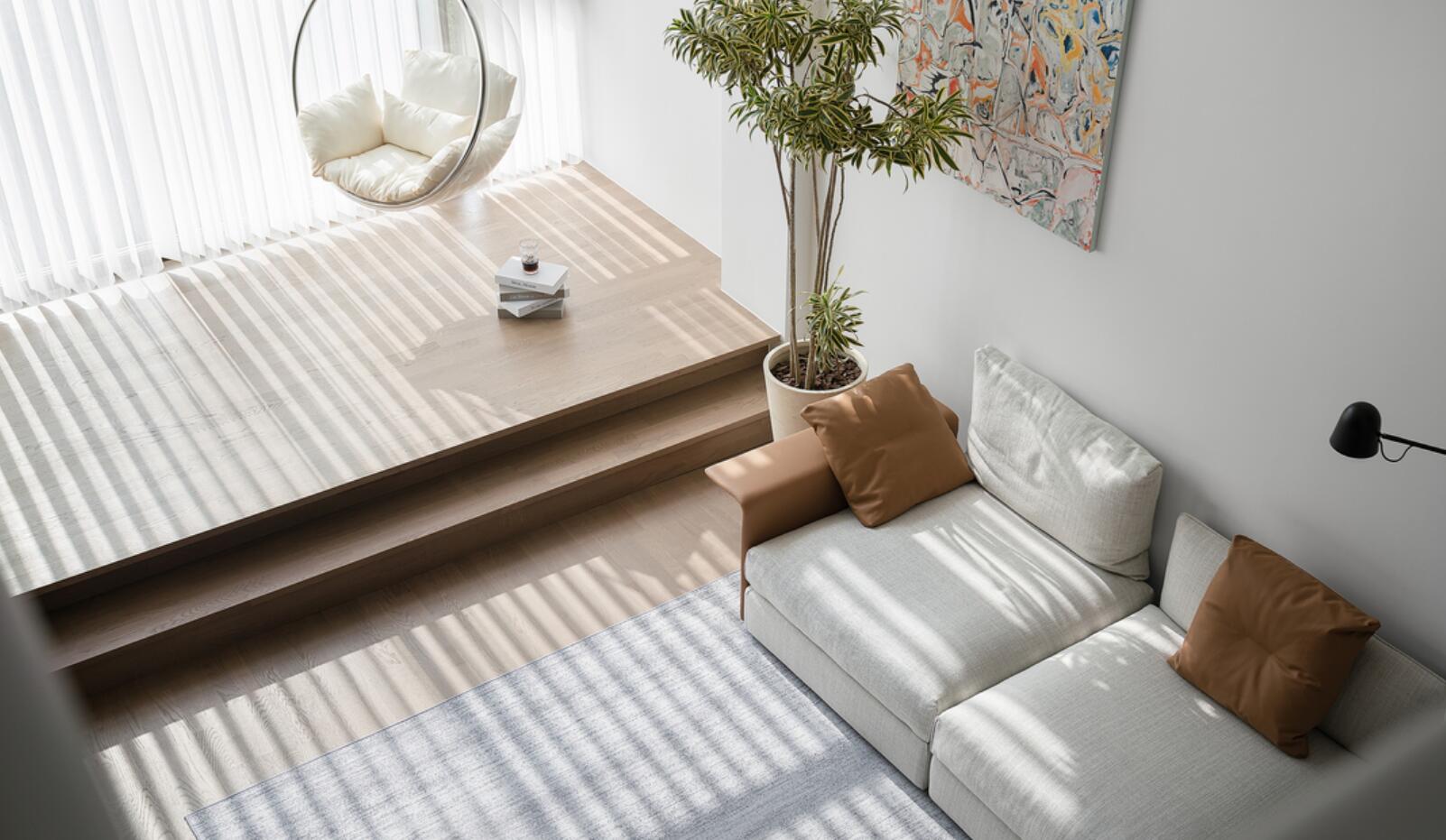 为了孩子,她直接在客厅设计一个“空中栈道”,一进门就被吸引