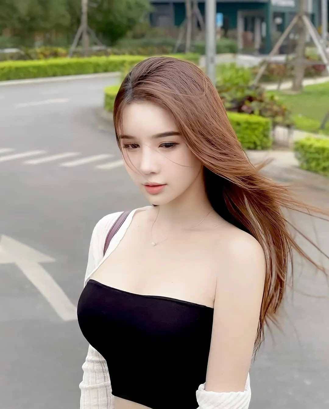 编发 她是颜值出众的韩国最美CEO，高贵的气质让人感觉高不可攀