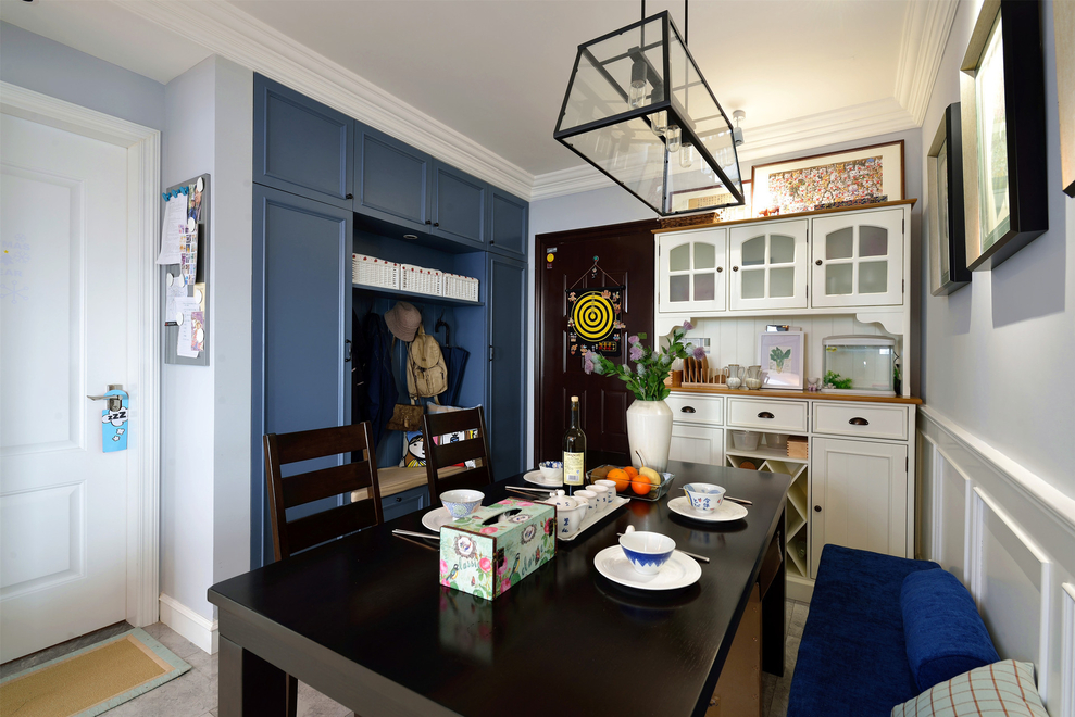 小房子没玄关,闺蜜装了个大鞋柜,我都要羡慕死了!