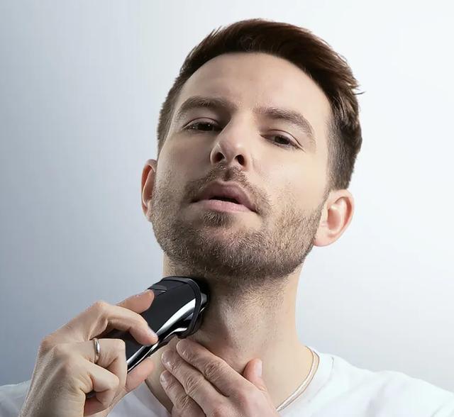 Java|小米12Ultra意外曝光，火爆一时，却被一款剃须刀强力“压下”