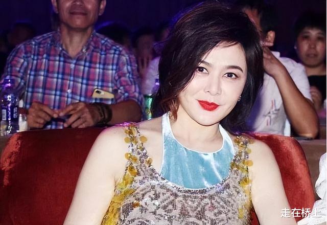 冻龄|“冻龄女神”都是假的,12位老牌女星现状,皱纹遮不住气质