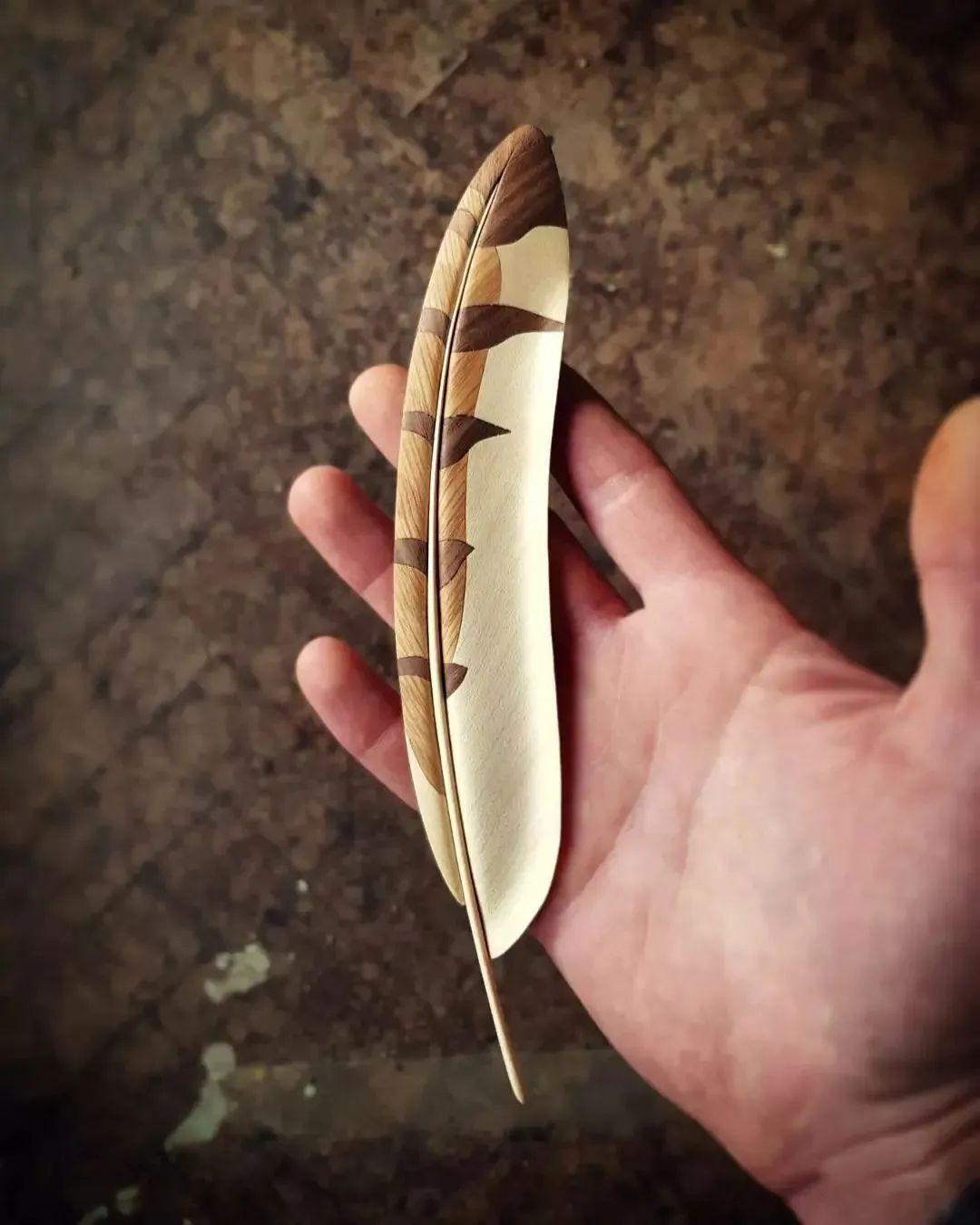 |Tag Smith 用木头拼图，创造别具一格的鸟首雕塑艺术