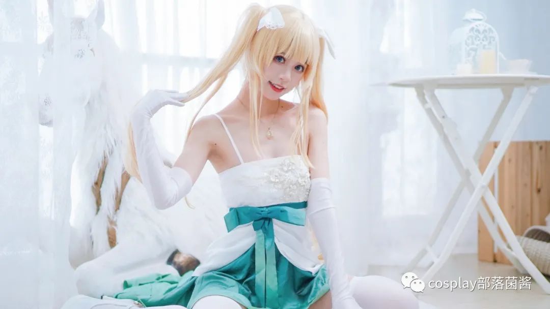 |cos：双马尾英梨梨cos正片@千反田鹿子，乖巧可爱