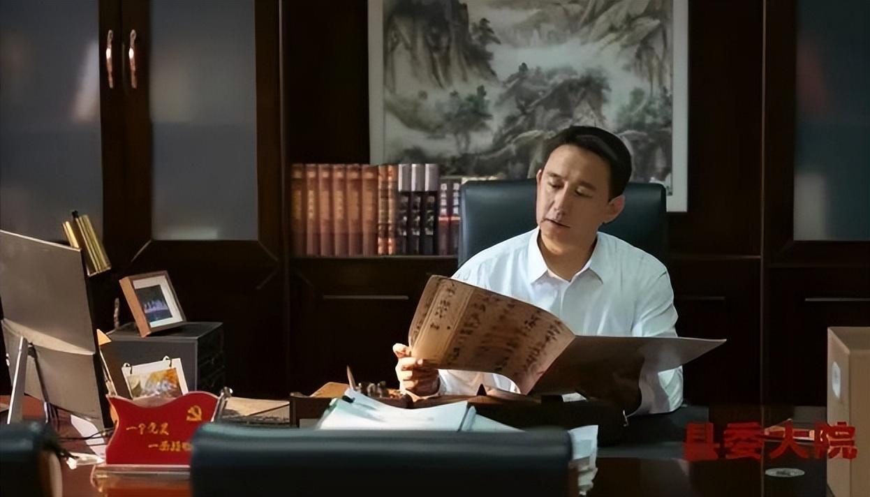 胡歌|胡歌新剧差评一片,剧情老套、配角抢戏,黄磊成全剧最大败笔