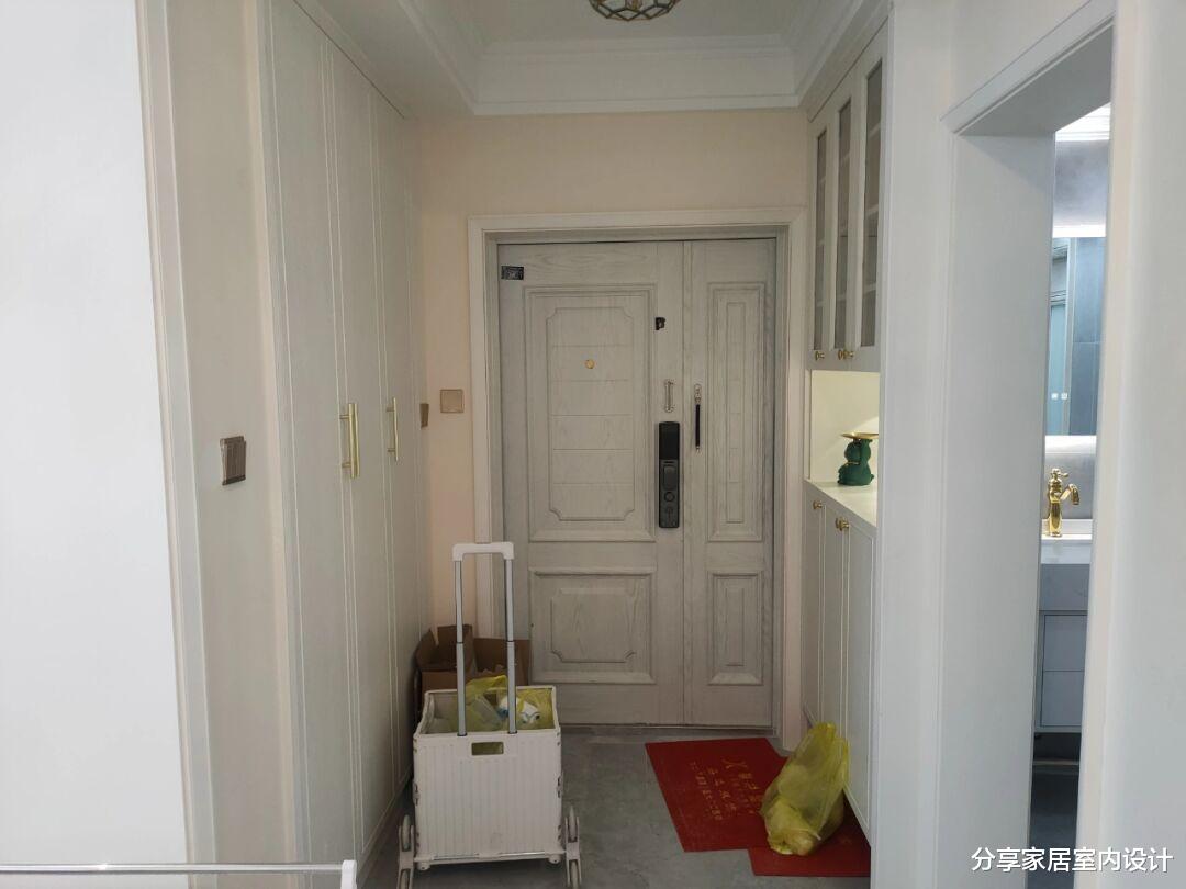 过新年来参观未入住的新房,特开心,家人都很期待入住那天的到来