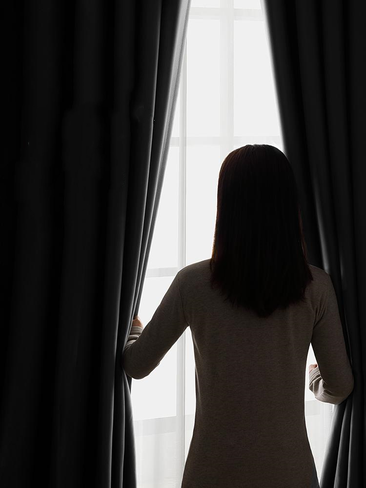 每种窗帘都有“最佳洗涤法”,一文总结清楚,简单实用,不用花钱