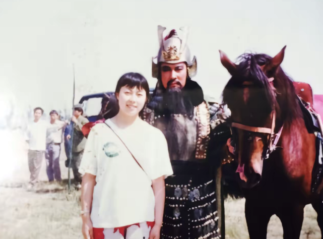 陆树铭|66岁陆树铭心梗病逝，半月前曾晒出全家福，公开妻子孕期珍贵照片