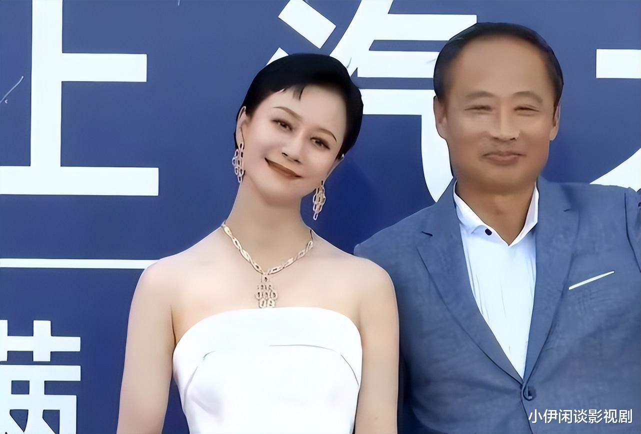 邓家佳|华鼎奖红毯清新脱俗,赏心悦目!影后邓家佳,影帝成泰燊实至名归