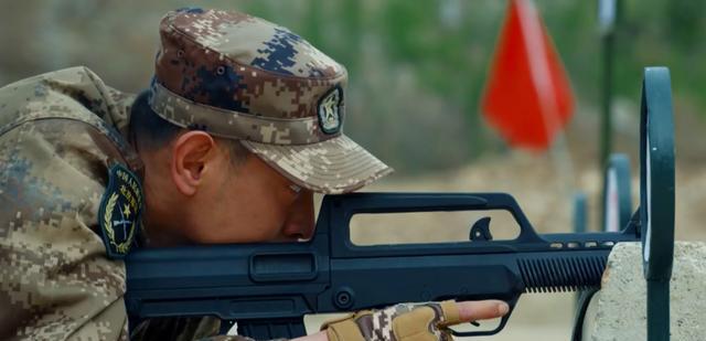 军旅|《我们这十年》观众为什么会对军旅单元的剧情产生质疑?