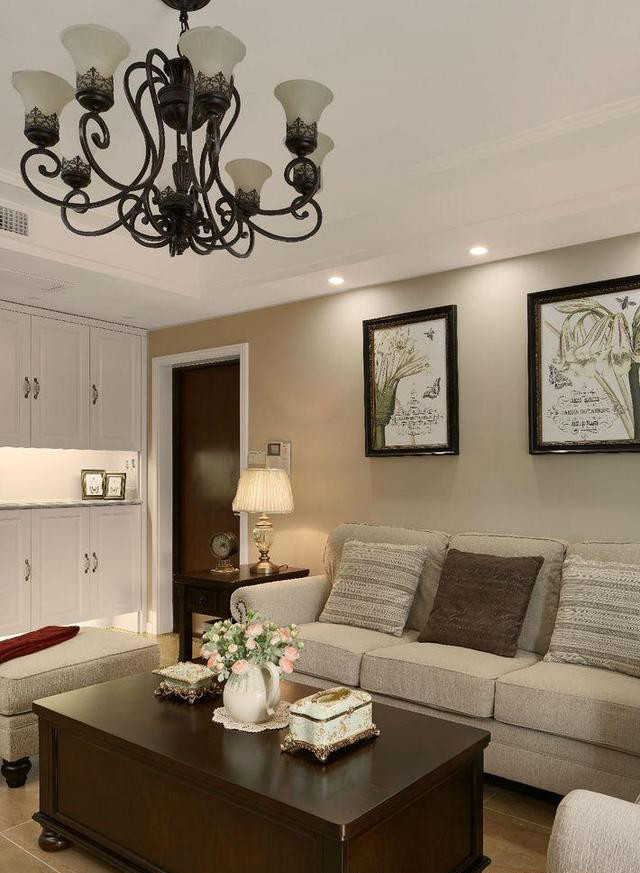 126平三居室,光客厅就已经很漂亮了,最棒的是定制柜子,晒一晒