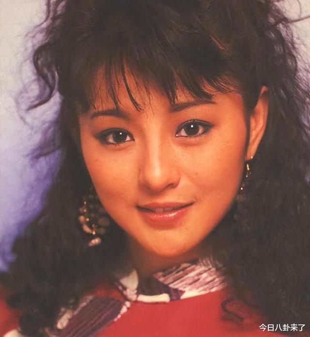 李赛凤|9位“叫不上名”的香港女配角，年轻时都是一眼万年，一见误终身