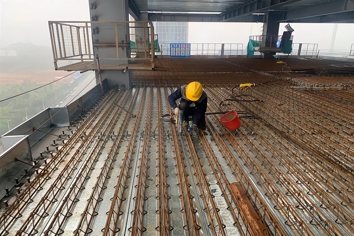 钢筋桁架楼承板浇筑,是工程施工中一个环节,有哪些细节需要处理