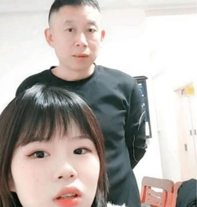 姐姐|“现在更精神了”!买家姐姐与孙卓合照流出,回家前后对比太明显