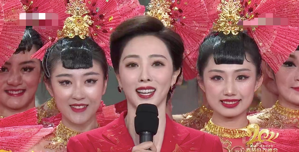 春晚|春晚口红色号又火了！李思思美上热搜，刘涛变港风美人，美女新人亮眼