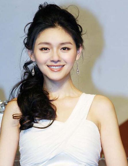 大S|独立女性大S,为啥不自己出去工作赚钱?非要揪着前夫要抚养费?