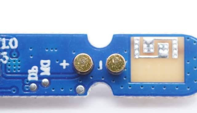 無線耳機|內置英集芯IP5333多功能電源管理SOC，Kiss me Q8真無線耳機拆解