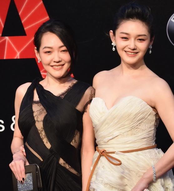 大S|神仙打架！大S否认吸毒和出轨获吴佩慈力挺，张兰上卤蛋表达不屑