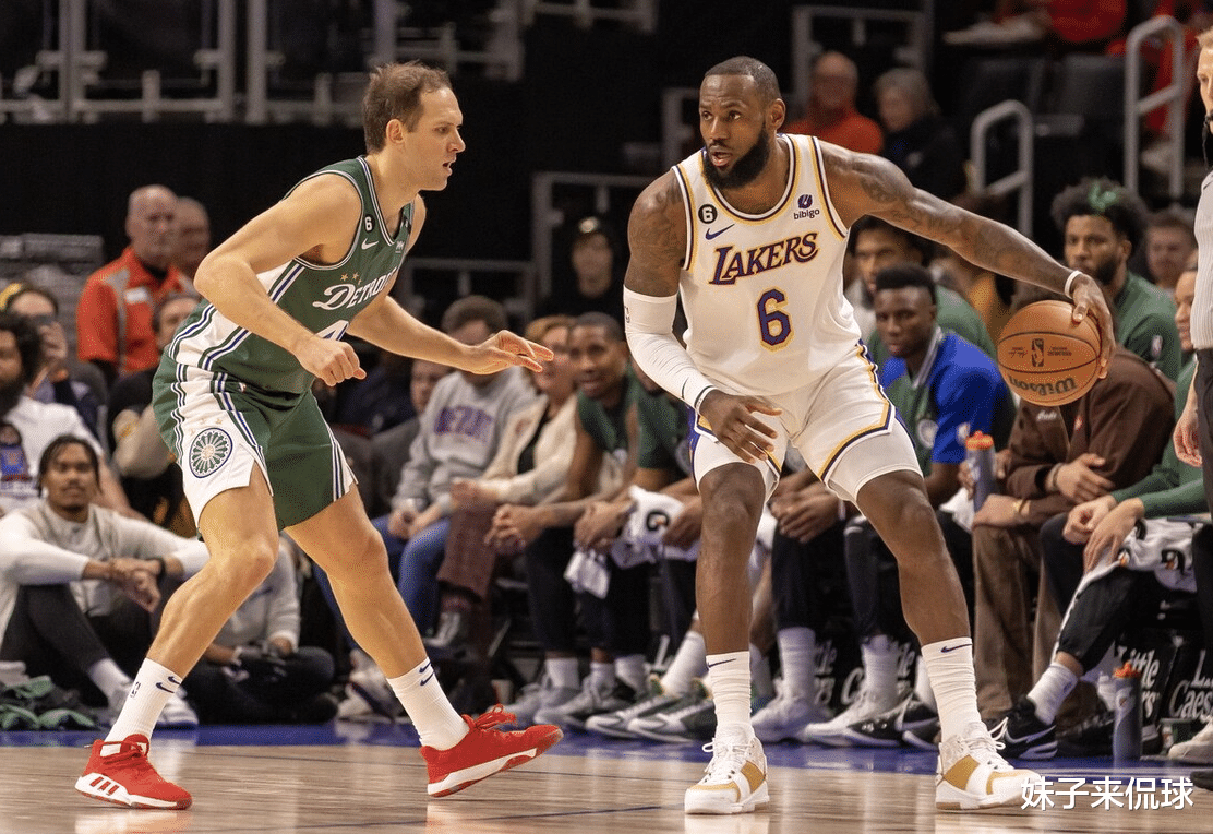 勇士续约新决定!费城雪上加霜,火箭活塞交易明朗,湖人机会来了