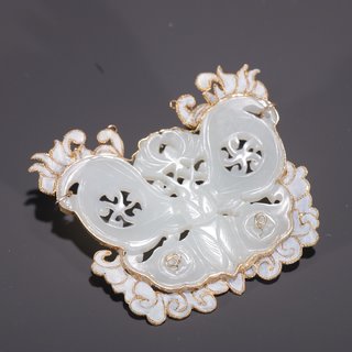 蝴蝶|银鎏金点翠镶和田玉蝴蝶型挂件