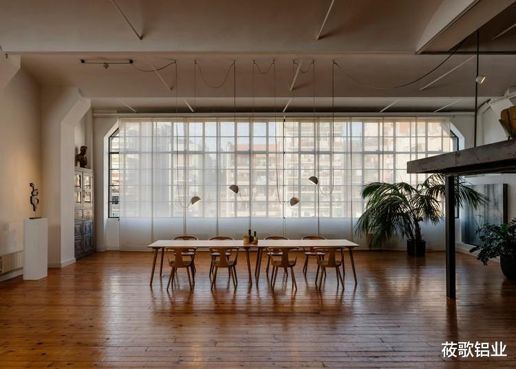 可弯曲照明系统出现!摆脱线路束缚,自定义室内氛围