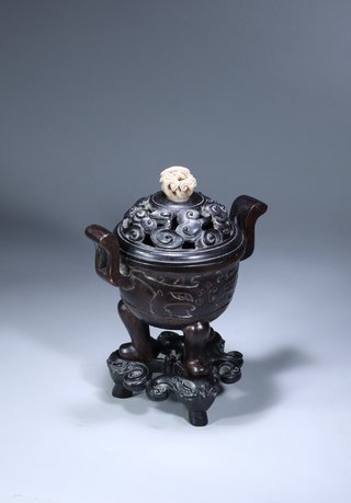 沉香木|旧藏:沉香木雕·朝冠耳香薰炉