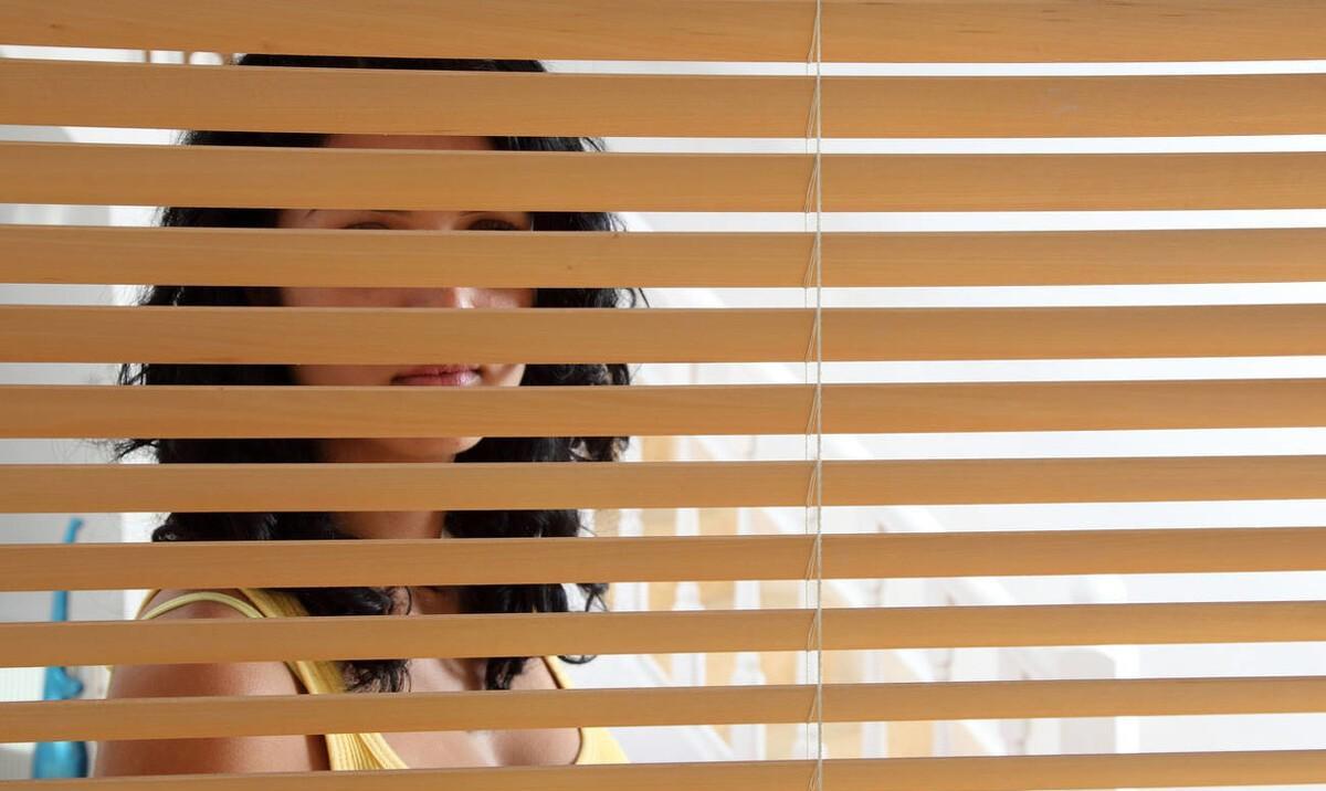 前女友偷偷产子,婚礼现场携女认父,新郎被迫与其复合发现阴谋
