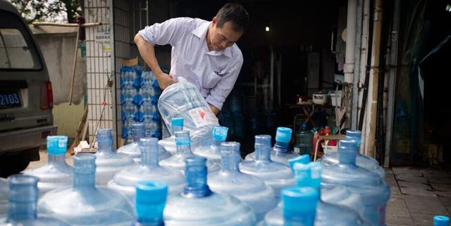 净水器|喝桶装水和买净水器,哪个更划算?算了一笔账,才知道自己选错了