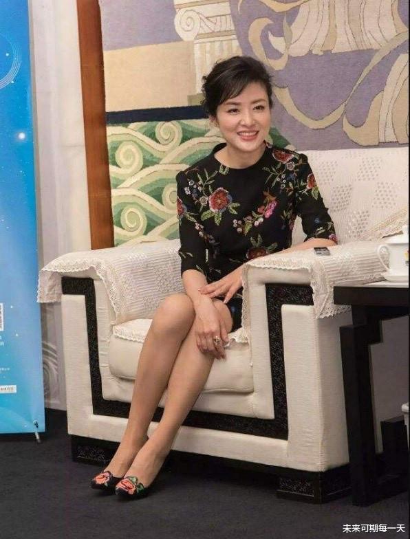 周涛|即使如今她已54岁，却依旧活得轻松写意，令人羡慕