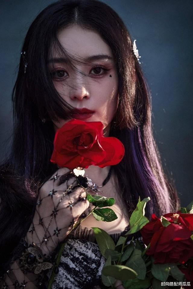 被赵丽颖的“公主切”圈粉了,减龄还显脸小,从辣妈变辣妹!