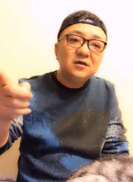 董路|不再是茅坑里的石头？董路终于认错了：我骂人是不对！但因为别人太脏