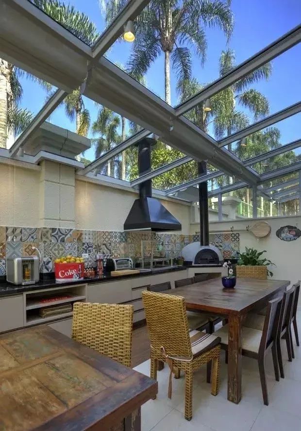 买房一定要有个露台,这样一装非常漂亮,让人天天看都不会腻!