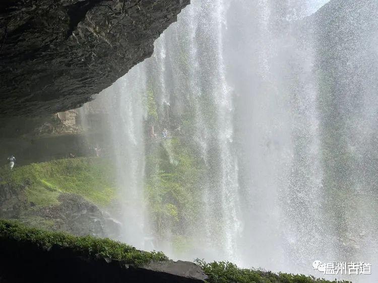 |中国最高的瀑布文成百丈漈，水色山容风光奇秀，趁免费赶紧去！