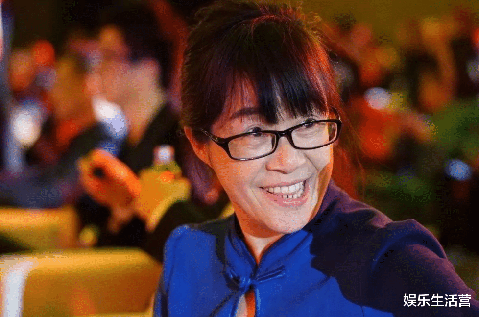 余秀华|余秀华发律师函,亲爸晒丰收的喜悦感谢继女,继母还曾支持杨槠策