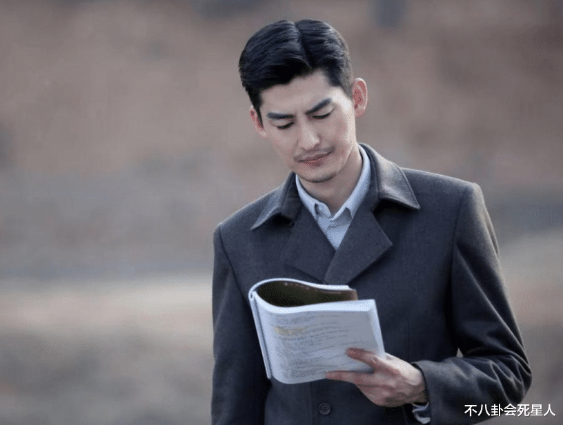 小燕子|钉子扎手、两月不睡、夏天穿肌肉衣，这6位“敬业”明星可信吗？